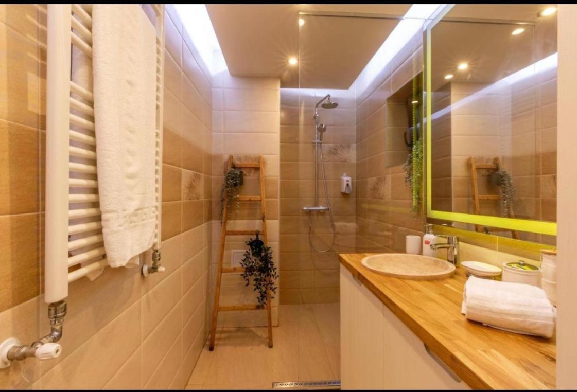 Downtown Oasis Unirii Apartment Bucharest Luaran gambar