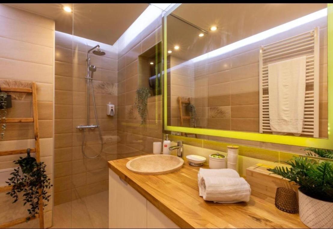 Downtown Oasis Unirii Apartment Bucharest Luaran gambar
